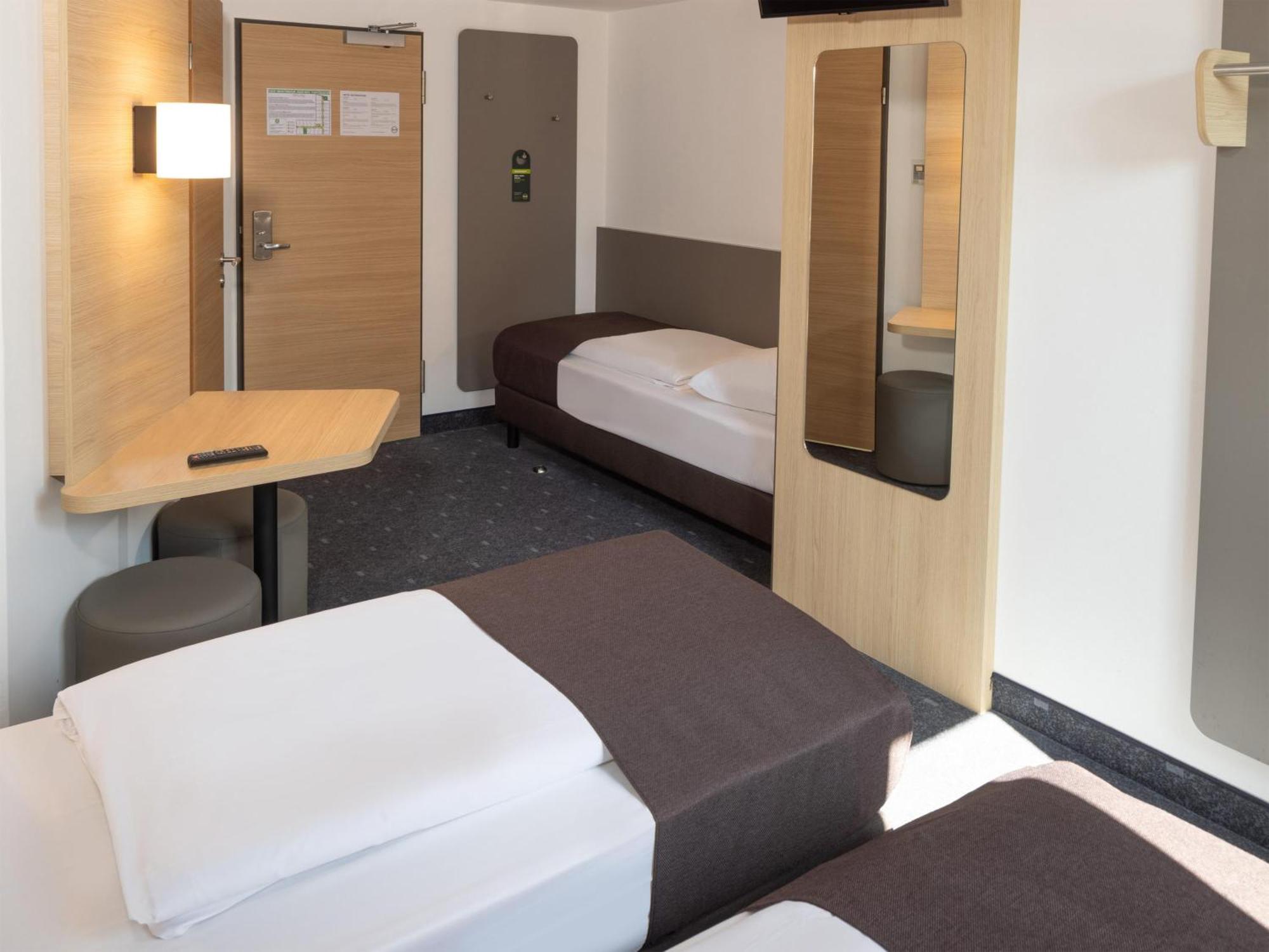 B&B Hotel Kiel-City Esterno foto